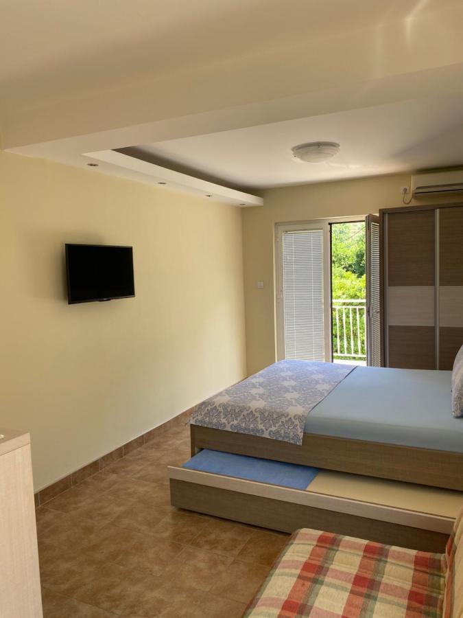 Apartments Lalevic Donji Morinj Exterior foto